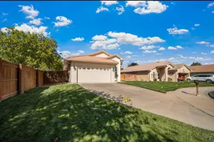 4819 Walnutcrest Ct, Pueblo, CO 81005 - Photo 2