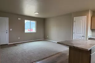 5208 Gannet Ln, Pueblo, CO 81008 - Photo 6
