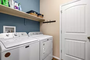 372 W Burke Dr, Pueblo West, CO 81007 - Photo 16