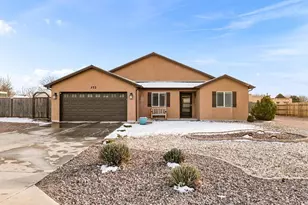 372 W Burke Dr, Pueblo West, CO 81007 - Photo 2
