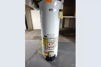 2042 E Routt Ave, Pueblo, CO 81004 - Photo 18