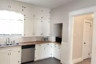 2042 E Routt Ave, Pueblo, CO 81004 - Photo 8