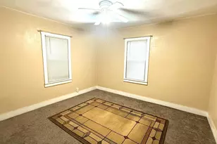 2137 Cedar St, Pueblo, CO 81004 - Photo 10