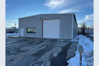 111 E Maple St, Lamar, CO 81052 - Photo 1