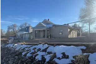 412 E Corona Ave, Pueblo, CO 81004 - Photo 2