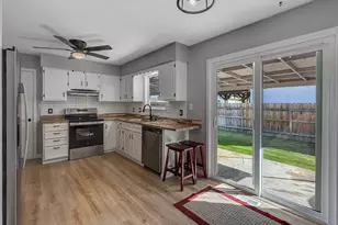 4012 Crestview Dr, Pueblo, CO 81008 - Photo 6