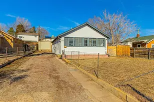 1631 E 14th St, Pueblo, CO 81001 - Photo 2