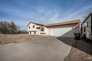 390 S Maher Dr, Pueblo West, CO 81007 - Photo 4