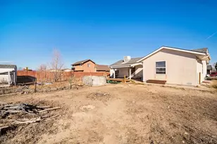 441 S Oak Creek Dr, Pueblo, CO 81007 - Photo 20