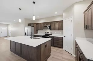 1619 N Calle Rosa Dr, Pueblo, CO 81007 - Photo 10