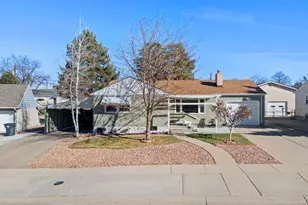 1614 Horseshoe Dr, Pueblo, CO 81001 - Photo 1