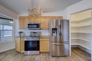 683 E Paradise Dr, Pueblo West, CO 81007 - Photo 10