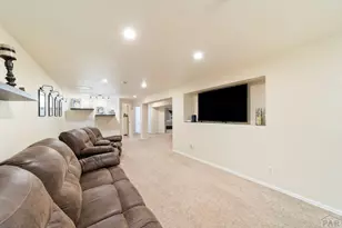 190 S Circle Dr, Pueblo West, CO 81007 - Photo 28