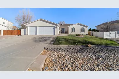 190 S Circle Dr, Pueblo West, CO 81007 - Photo 1