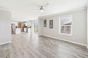 105 E Cellini Dr, Pueblo, CO 81007 - Photo 6