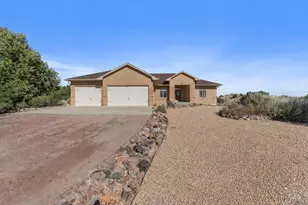 2093 W Guadalupe Dr, Pueblo West, CO 81007 - Photo 6