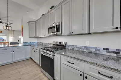 527 E Auburn Ave, Pueblo West, CO 81007 - Photo 14