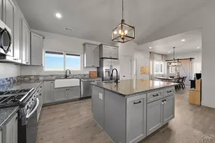 527 E Auburn Ave, Pueblo West, CO 81007 - Photo 12