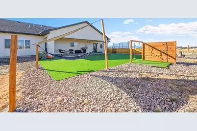 527 E Auburn Ave, Pueblo West, CO 81007 - Photo 36