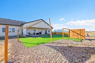 527 E Auburn Ave, Pueblo West, CO 81007 - Photo 36