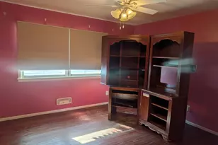 1215 Liberty Ln, Pueblo, CO 81001 - Photo 6