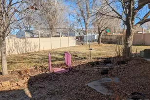 1215 Liberty Ln, Pueblo, CO 81001 - Photo 8