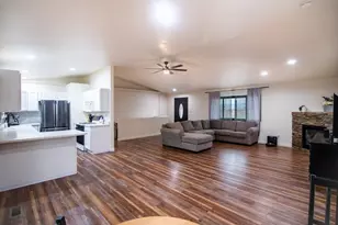 496 E Earl Dr, Pueblo West, CO 81007 - Photo 8