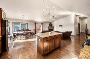 5707 Mark Twain Ln, Pueblo, CO 81008 - Photo 10