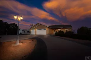 36 S Rolling Prairie Dr, Pueblo West, CO 81007 - Photo 2