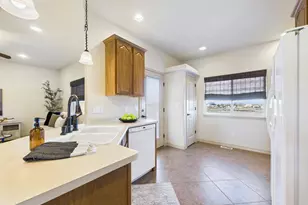 36 S Rolling Prairie Dr, Pueblo West, CO 81007 - Photo 18