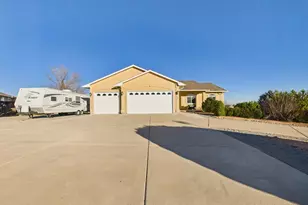 36 S Rolling Prairie Dr, Pueblo West, CO 81007 - Photo 6