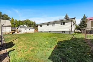 820 Tucker St, Craig, CO 81625 - Photo 6