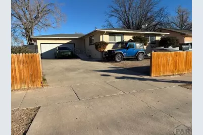 1109 W Mesa Ave, Pueblo, CO 81004 - Photo 1