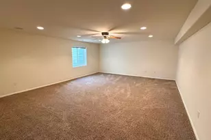 956 Peachcrest Dr, Pueblo, CO 81005 - Photo 16