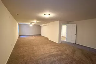 956 Peachcrest Dr, Pueblo, CO 81005 - Photo 18