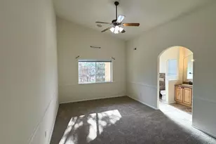 956 Peachcrest Dr, Pueblo, CO 81005 - Photo 6