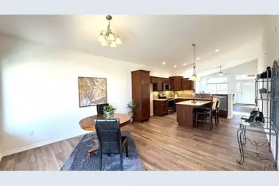 810 Thorncrest Dr, Pueblo, CO 81005 - Photo 4