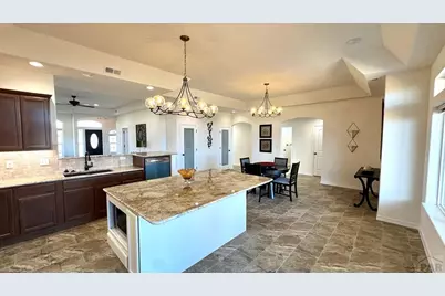 815 Thorncrest Dr, Pueblo, CO 81005 - Photo 6