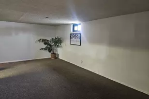 2128 Oakwood, Pueblo, CO 81005 - Photo 12