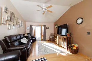 11 Towerbridge Ct, Pueblo, CO 81001 - Photo 4