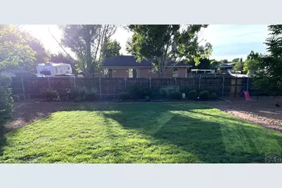 562 S Hook Dr, Pueblo West, CO 81007 - Photo 38