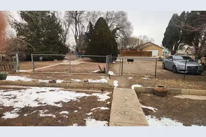 2018 E 10th St, Pueblo, CO 81001 - Photo 8