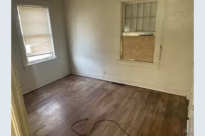 209 E Adams Ave, Pueblo, CO 81005 - Photo 4