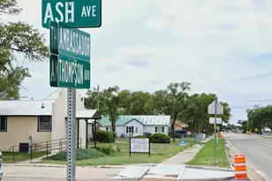 1103 Ambassador Thompson Blvd, Las Animas, CO 81054 - Photo 32