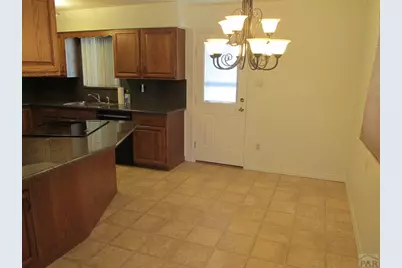 11 Drake St, Pueblo, CO 81005 - Photo 6