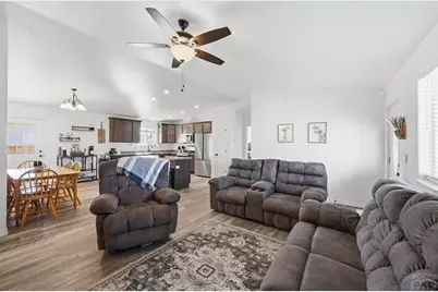 730 S Sterling Dr, Pueblo, CO 81007 - Photo 4