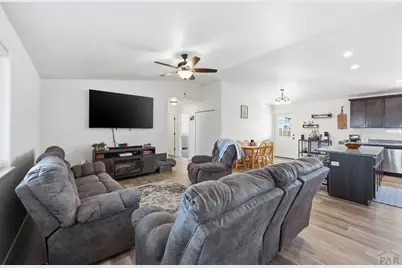 730 S Sterling Dr, Pueblo, CO 81007 - Photo 2