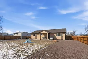 730 S Sterling Dr, Pueblo, CO 81007 - Photo 20
