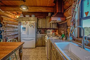 484 Gordon Dr, Walsenburg, CO 81089 - Photo 6