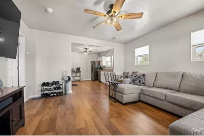 1302 E 10th St, Pueblo, CO 81001 - Photo 6